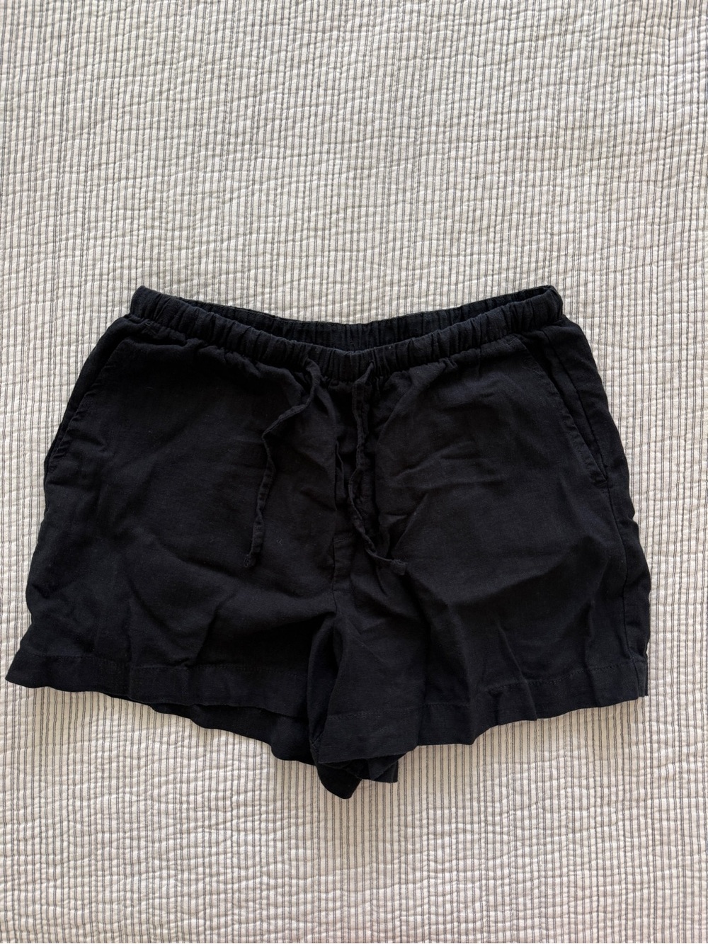 GAP pull on linen shorts
